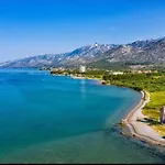 Gropa Apartament *