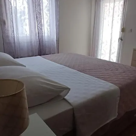 Gropa Starigrad Paklenica