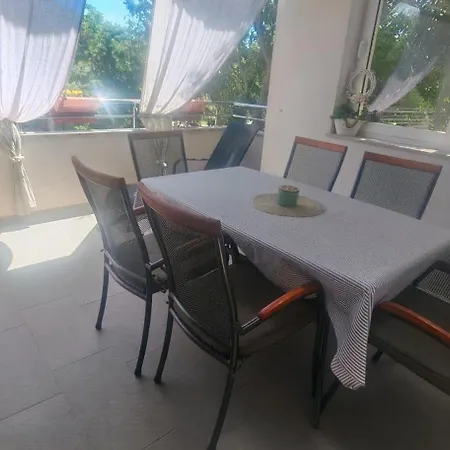 Gropa Apartment