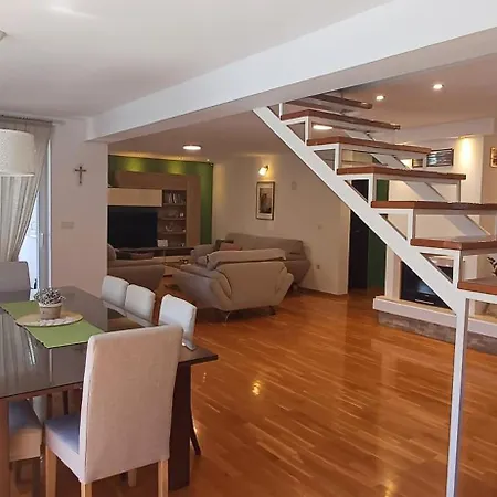 Gropa Apartment