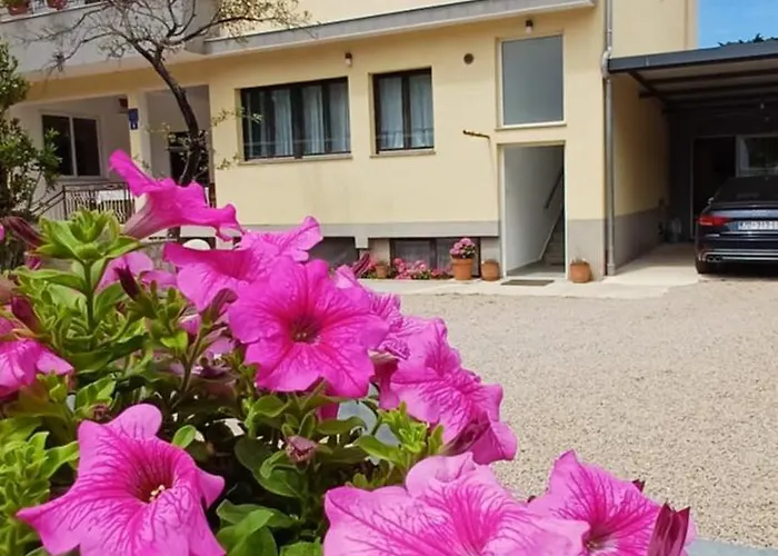 Апартаменты Gropa *